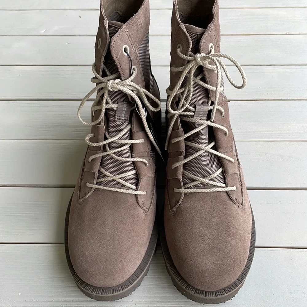 NWT Mens Sorel Caribou OTM Waterproof Boot size 7